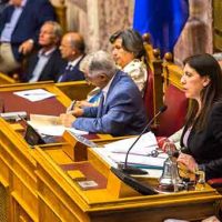 Zoe Konstantopoulou: “Parlamento foi chamado a ratificar o enterro da sua própria função”