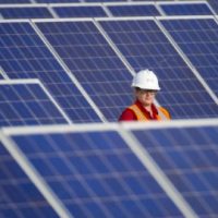 Por que a energia solar não deslancha no Brasil