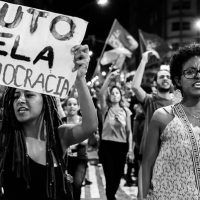 A DEMOCRACIA EXIGE RADICALIDADE DAS INSTITUIÇÕES